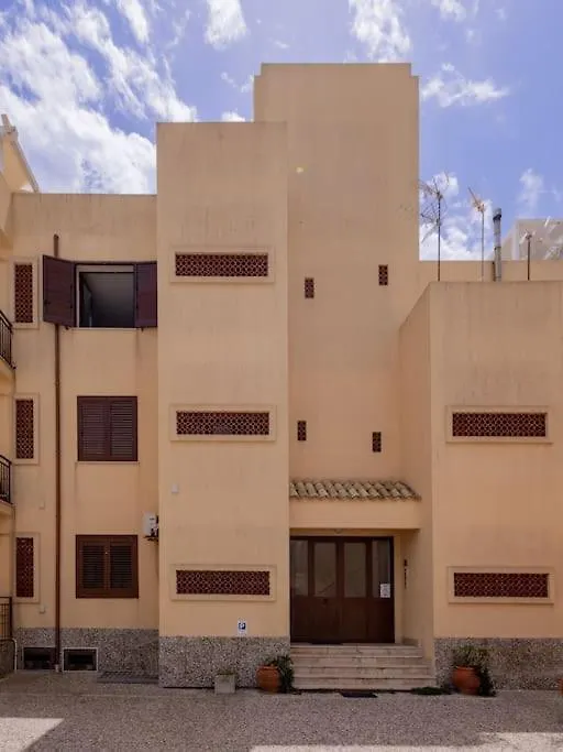 Holiday home La Perla Della Praia Favignana Italy